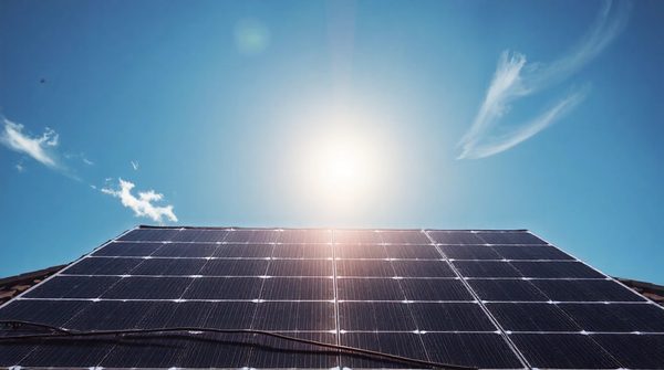 Découvrez comment le panneau solaire photovoltaïque transforme votre énergie